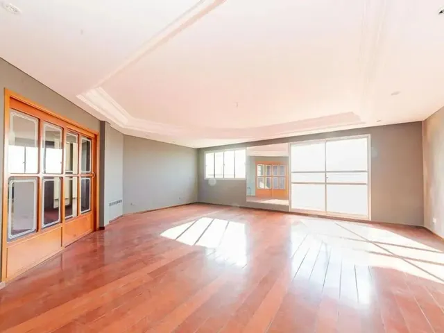 Cobertura / Penthouse 4 quartos e 5 banheiros, à venda, no bairro Água Verde em Curitiba