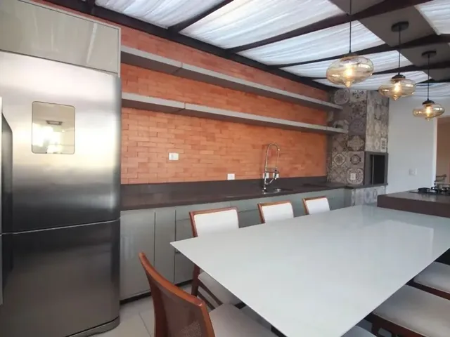Cobertura / Penthouse 2 quartos e 2 banheiros, à venda, no bairro Santa Felicidade em Curitiba