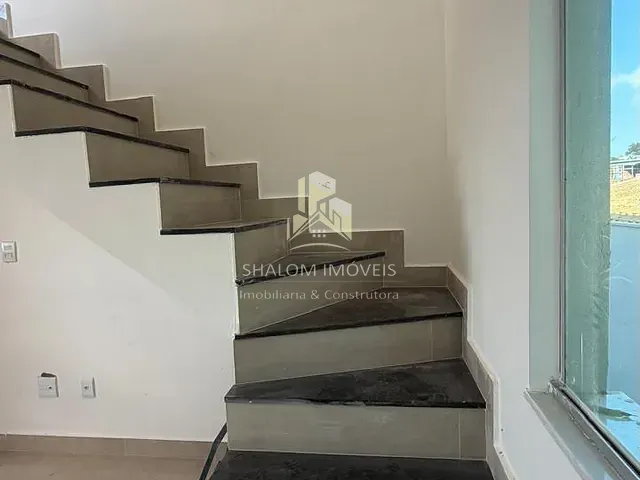 Cobertura / Penthouse 2 quartos e 1 banheiro, à venda, no bairro Maria Helena em Belo Horizonte