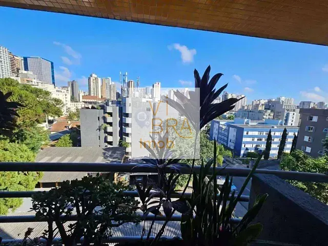 Cobertura / Penthouse 3 quartos e 3 banheiros, à venda, no bairro Cabral em Curitiba