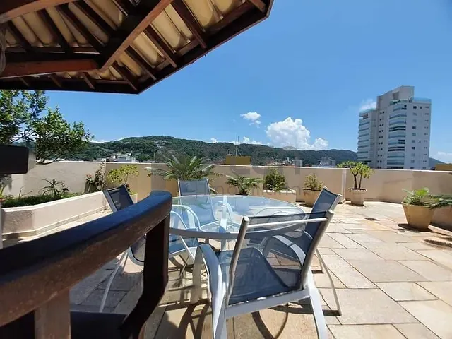 Cobertura / Penthouse 3 quartos e 4 banheiros, à venda, no bairro Enseada em Guarujá