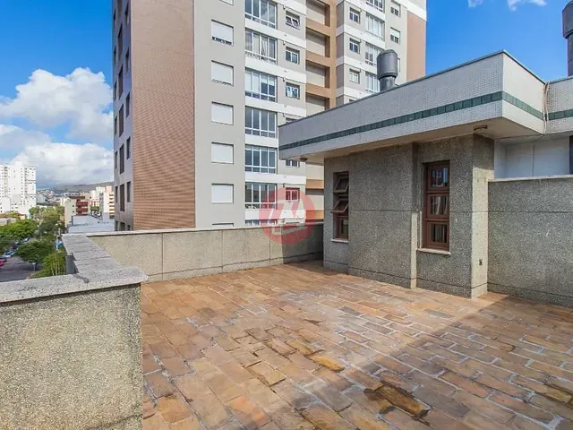 Cobertura / Penthouse com 283m² 4 quartos e 4 banheiros, à venda, no bairro Santana em Porto Alegre