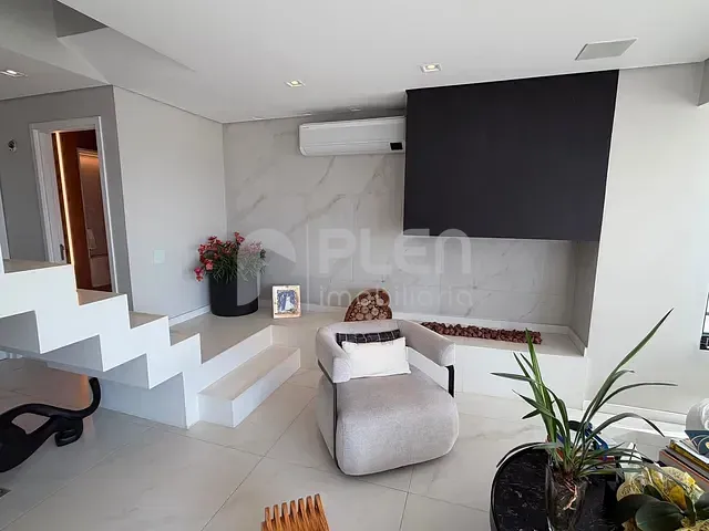 Cobertura / Penthouse 3 quartos e 5 banheiros, à venda, no bairro Santa Teresinha em São Paulo