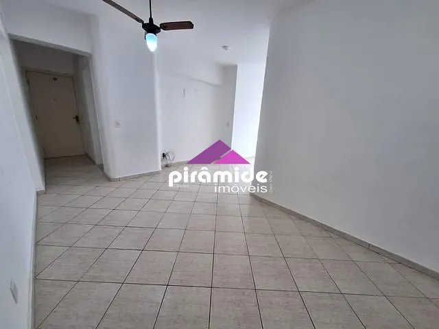Apartamento com 211m² 3 quartos e 3 banheiros, à venda ou para alugar, no bairro Centro em Caraguatatuba