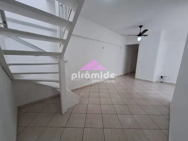 Apartamento com 211m² 3 quartos e 3 banheiros, à venda ou para alugar, no bairro Centro em Caraguatatuba