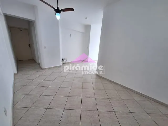 Apartamento com 211m² 3 quartos e 3 banheiros, à venda ou para alugar, no bairro Centro em Caraguatatuba
