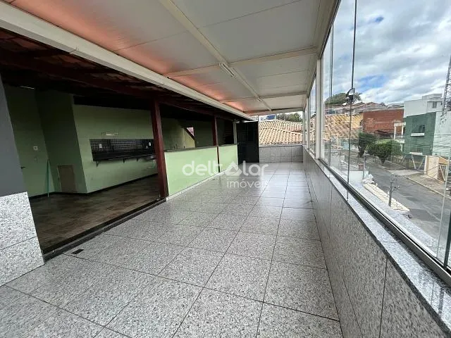 Cobertura / Penthouse com 134m² 3 quartos e 1 banheiro, à venda, no bairro Santa Mônica em Belo Horizonte
