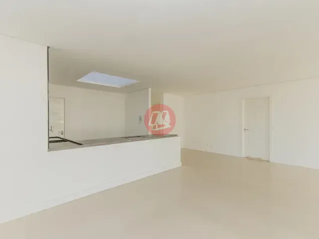 Cobertura / Penthouse com 177m² 3 quartos e 4 banheiros, à venda, no bairro Três Figueiras em Porto Alegre