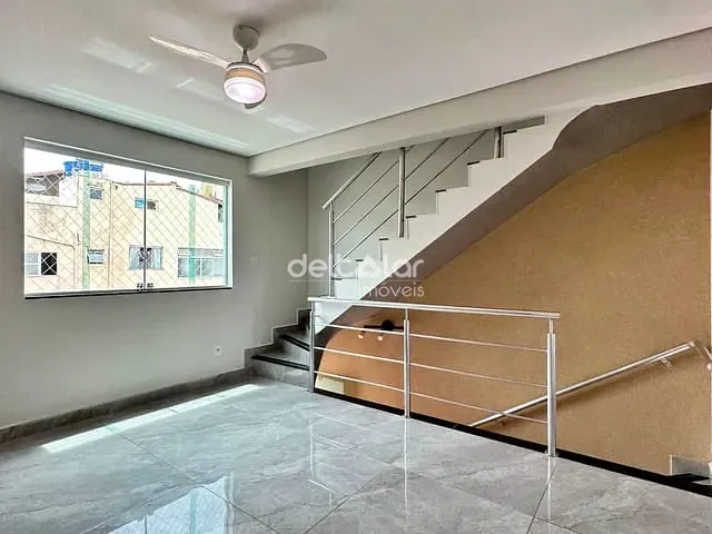 Cobertura / Penthouse com 120m² 3 quartos e 2 banheiros, para alugar, no bairro Santa Mônica em Belo Horizonte
