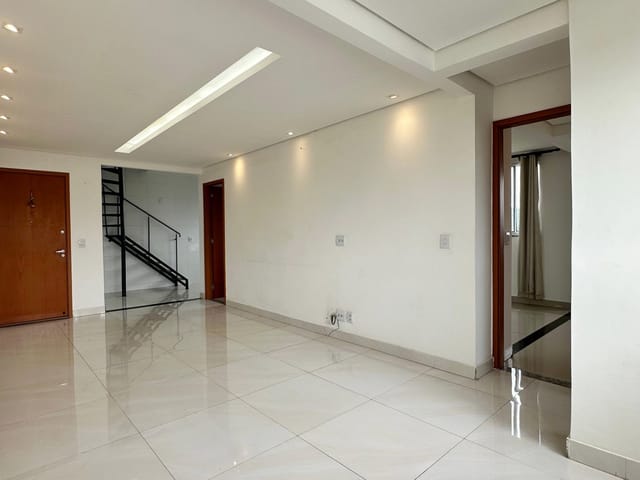 Foto do Cobertura / Penthouse - Cobertura para locação com 3 quartos (1 suíte) armarios planejados e duas vagas, Novo Centro, Santa Luzia, MG | Deltalar Imóveis