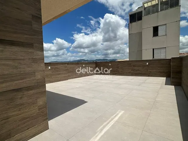 Cobertura / Penthouse com 150m² 3 quartos e 3 banheiros, à venda, no bairro Guarani em Belo Horizonte