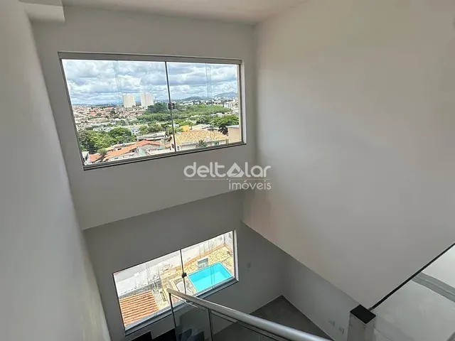 Cobertura / Penthouse com 150m² 3 quartos e 3 banheiros, à venda, no bairro Guarani em Belo Horizonte