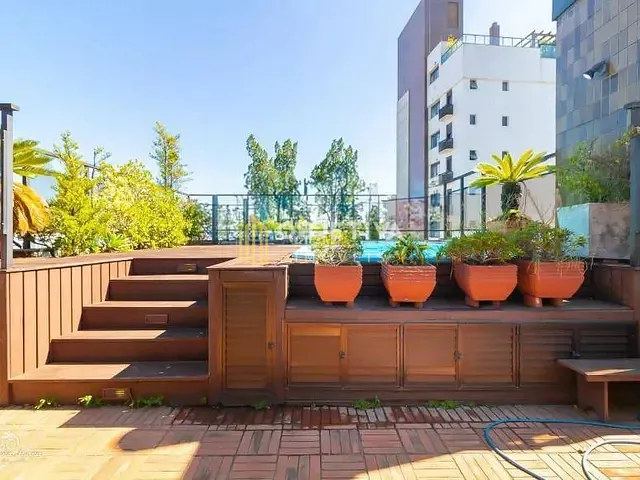 Cobertura / Penthouse 4 quartos e 5 banheiros, à venda, no bairro Mont' Serrat em Porto Alegre