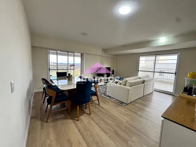 Apartamento 3 quartos e 3 banheiros, à venda, no bairro Conjunto Residencial Trinta e Um de Março em São José dos Campos