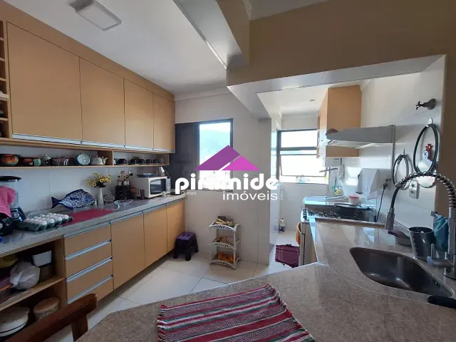 Cobertura / Penthouse 3 quartos e 3 banheiros, à venda, no bairro Centro em Caraguatatuba