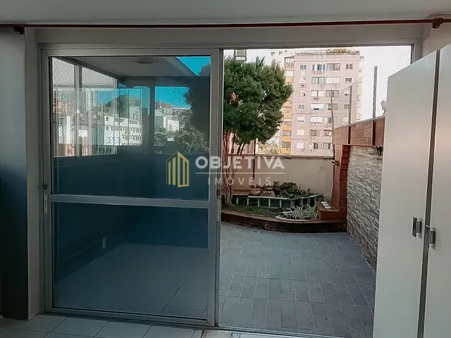 Cobertura / Penthouse 2 quartos e 1 banheiro, à venda, no bairro Rio Branco em Porto Alegre