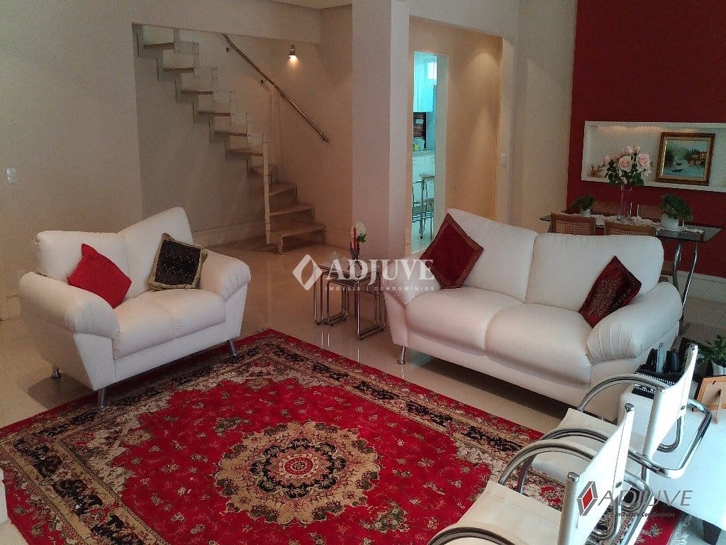 Cobertura à venda com 2 quartos, 160m² - Foto 1