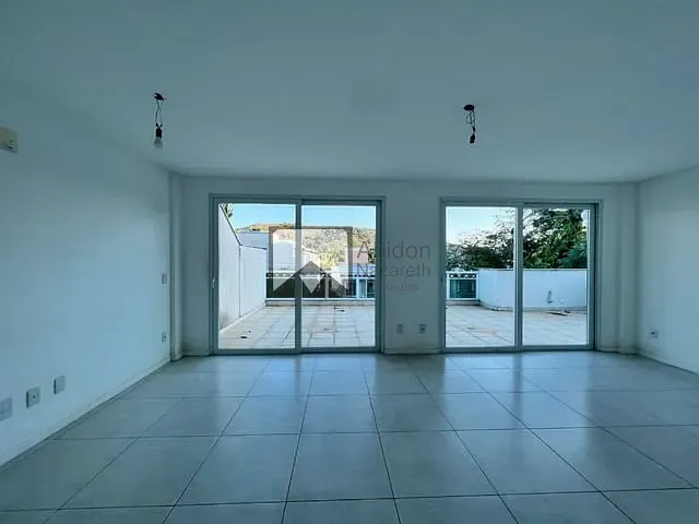 Cobertura / Penthouse com 221m² 3 quartos e 2 banheiros, à venda, no bairro Itaipu em Niterói