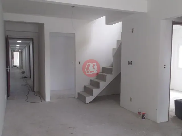Cobertura / Penthouse com 187m² 2 quartos e 2 banheiros, à venda, no bairro Menino Deus em Porto Alegre