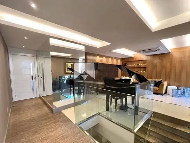 Cobertura / Penthouse com 350m² 4 quartos e 6 banheiros, à venda, no bairro Jardim Icaraí em Niterói