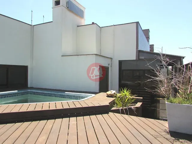Cobertura / Penthouse com 398m² 4 quartos e 5 banheiros, à venda ou para alugar, no bairro Menino Deus em Porto Alegre