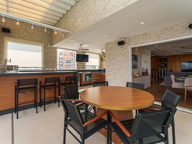 Cobertura / Penthouse com 612m² 4 quartos e 6 banheiros, à venda, no bairro Vila Andrade em São Paulo