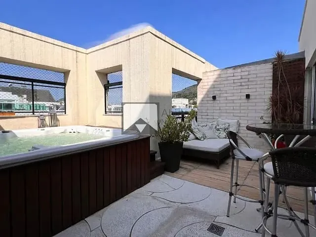 Cobertura / Penthouse com 275m² 4 quartos e 2 banheiros, à venda, no bairro Icaraí em Niterói