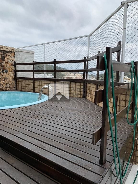 Cobertura à venda com 2 quartos, 160m² - Foto 2