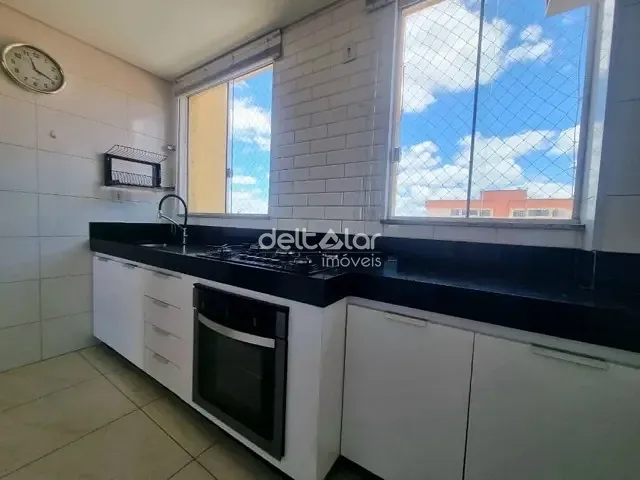 Cobertura / Penthouse 3 quartos e 2 banheiros, para alugar, no bairro Santa Mônica em Belo Horizonte