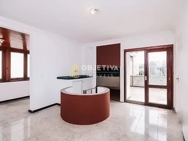 Cobertura / Penthouse 2 quartos e 2 banheiros, à venda, no bairro Auxiliadora em Porto Alegre