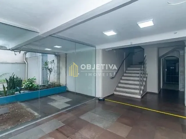 Cobertura / Penthouse 3 quartos e 2 banheiros, à venda, no bairro Santa Cecília em Porto Alegre