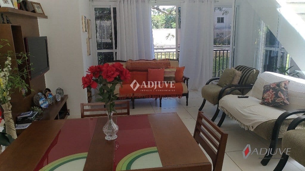 Cobertura à venda com 2 quartos, 120m² - Foto 3