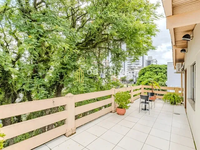 Cobertura / Penthouse 3 quartos e 3 banheiros, à venda, no bairro Petrópolis em Porto Alegre