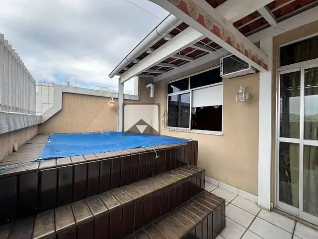 Cobertura / Penthouse com 180m² 3 quartos e 1 banheiro, à venda, no bairro Icaraí em Niterói
