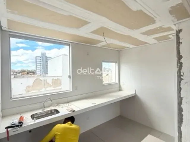 Cobertura / Penthouse com 90m² 3 quartos e 1 banheiro, à venda, no bairro Santa Branca em Belo Horizonte