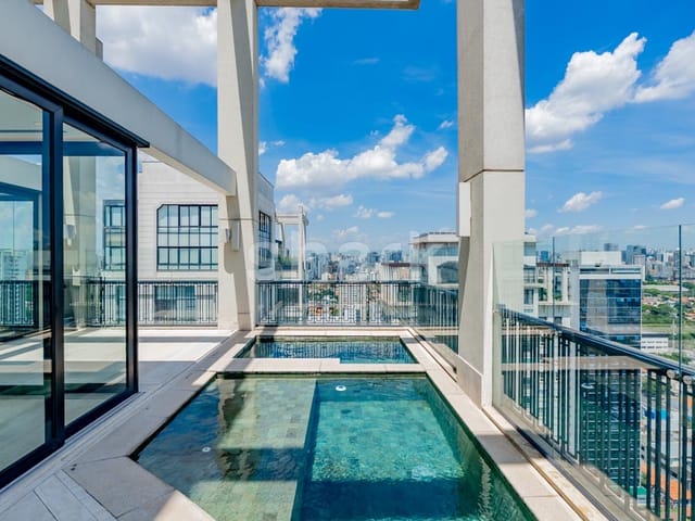 Cobertura / Penthouse com 750m² 5 quartos e 6 banheiros, à venda, no bairro Vila Olímpia em São Paulo
