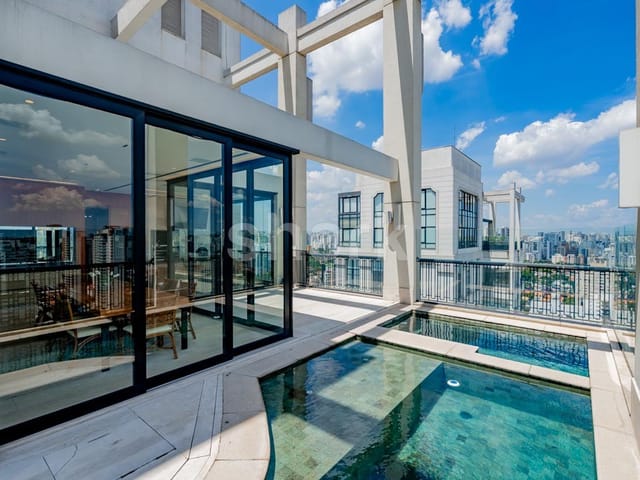 Cobertura / Penthouse com 750m² 5 quartos e 6 banheiros, à venda, no bairro Vila Olímpia em São Paulo