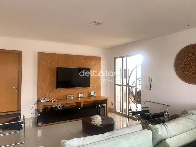 Cobertura / Penthouse com 243m² 4 quartos e 3 banheiros, para alugar, no bairro Castelo em Belo Horizonte