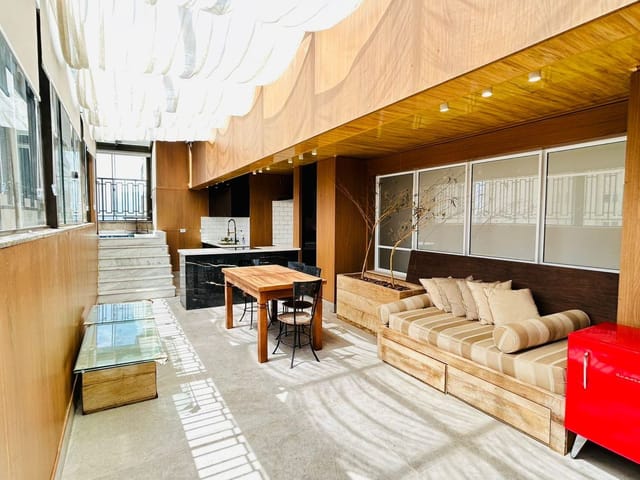 Cobertura / Penthouse com 200m² 3 quartos e 4 banheiros, para alugar, no bairro Sítio Tamboré Alphaville em Barueri