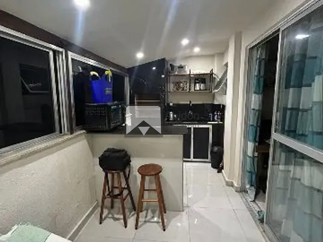 Cobertura / Penthouse com 120m² 4 quartos e 2 banheiros, à venda ou para alugar, no bairro Icaraí em Niterói