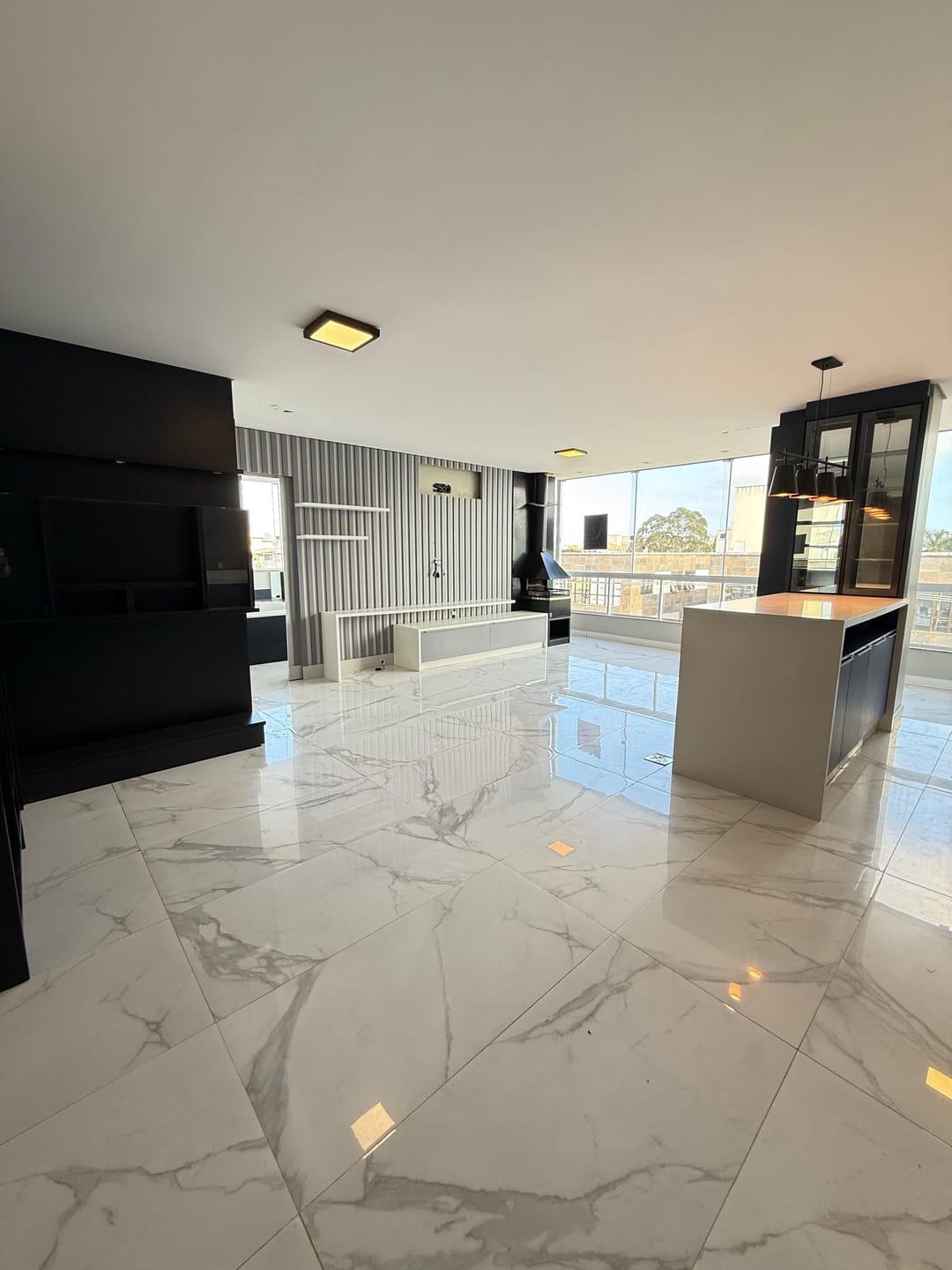 Cobertura à venda com 3 quartos, 196m² - Foto 1