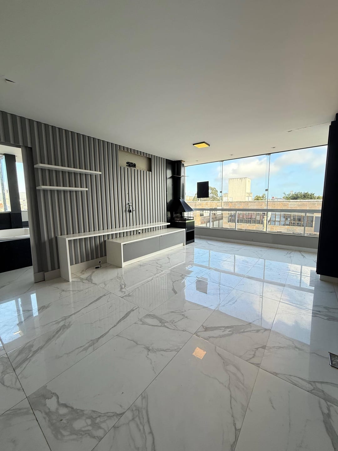Cobertura à venda com 3 quartos, 196m² - Foto 2