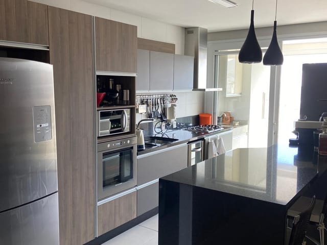Cobertura / Penthouse com 273m² 3 quartos e 2 banheiros, à venda, no bairro Ingleses do Rio Vermelho em Florianópolis
