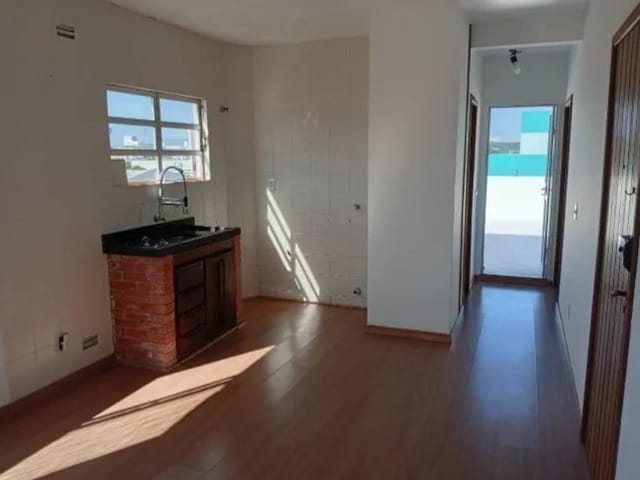 Cobertura / Penthouse 1 quarto e 1 banheiro, à venda, no bairro Canasvieiras em Florianópolis