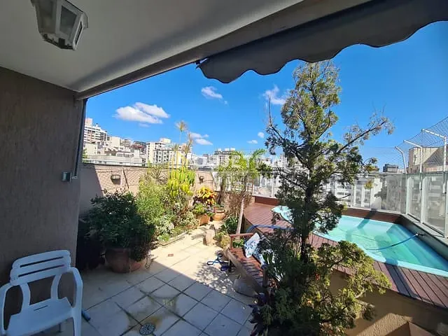 Cobertura / Penthouse 2 quartos e 2 banheiros, à venda, no bairro Bela Vista em Porto Alegre