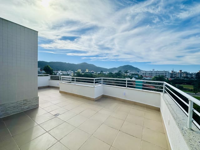 Cobertura / Penthouse com 131m² 2 quartos e 2 banheiros, à venda, no bairro Ingleses do Rio Vermelho em Florianópolis