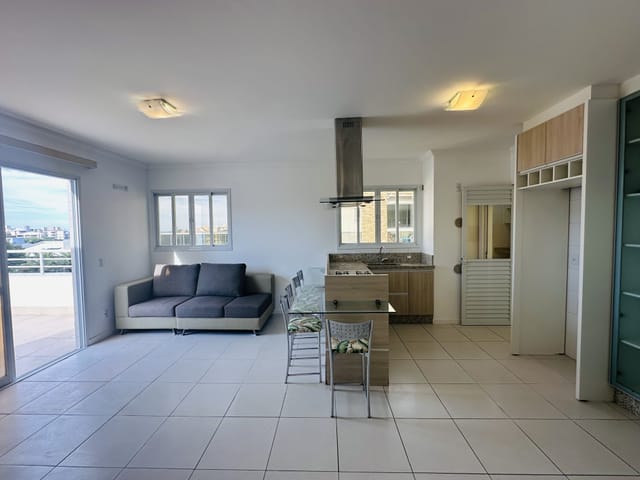 Cobertura / Penthouse com 131m² 2 quartos e 2 banheiros, à venda, no bairro Ingleses do Rio Vermelho em Florianópolis