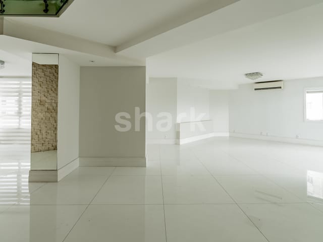 Cobertura / Penthouse com 309m² 3 quartos e 5 banheiros, à venda ou para alugar, no bairro Vila Nova Conceição em São Paulo