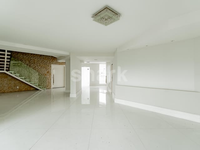 Cobertura / Penthouse com 309m² 3 quartos e 5 banheiros, à venda ou para alugar, no bairro Vila Nova Conceição em São Paulo