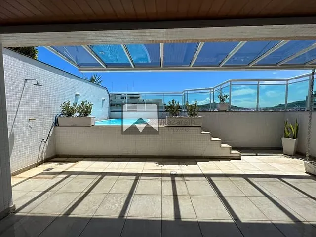 Cobertura / Penthouse com 300m² 4 quartos e 2 banheiros, à venda, no bairro Icaraí em Niterói